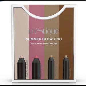 Summer glow essentials kit☀️✨